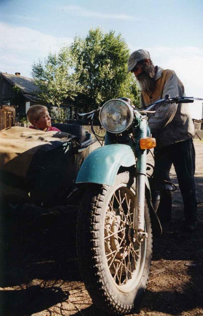 img054